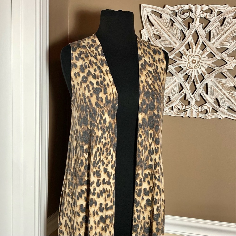 LuLaRoe Leopard Print Tunic Vest